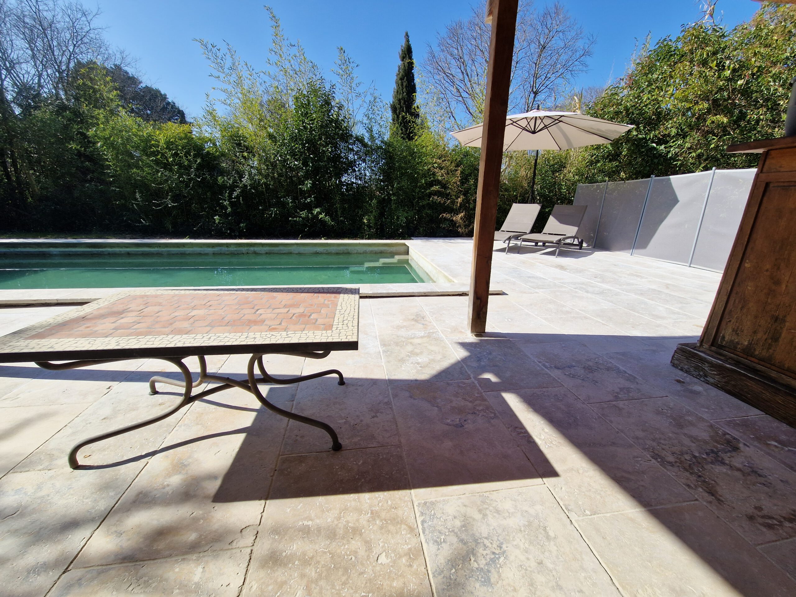 Provence pool2